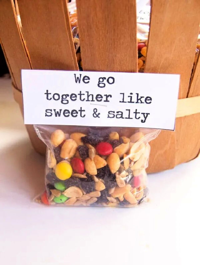 30 Cheap DIY Wedding Favors You Can Make Yourself