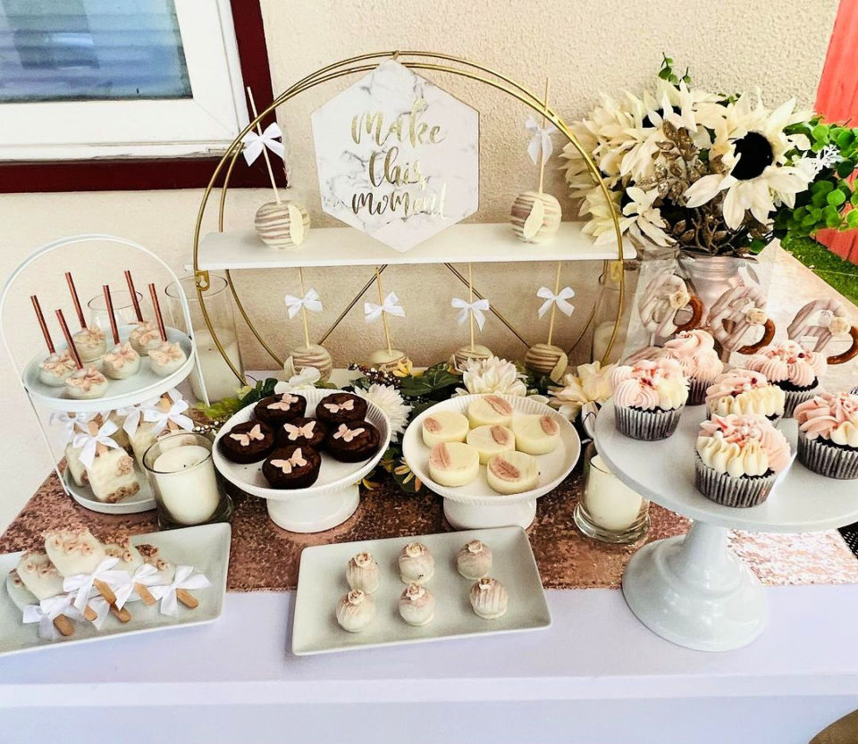 40 Dessert Table Ideas on a Budget - Wedding Dessert Table